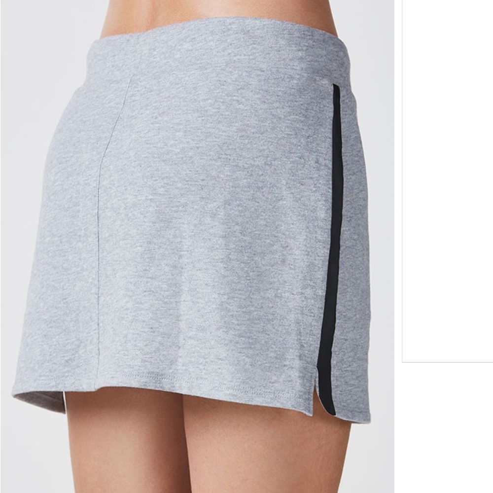 Fabletics Amara Skirt - image 2